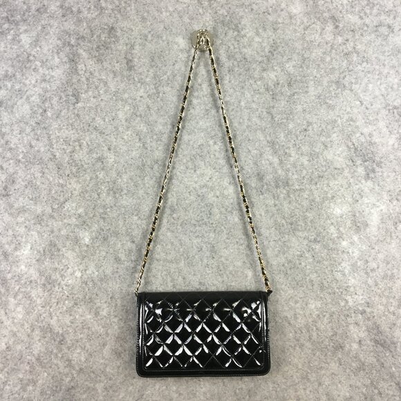 Vintage Evening Clutch Crossbody Envelope Patent Leather Quilted Black Kisslock - Picture 1 of 16